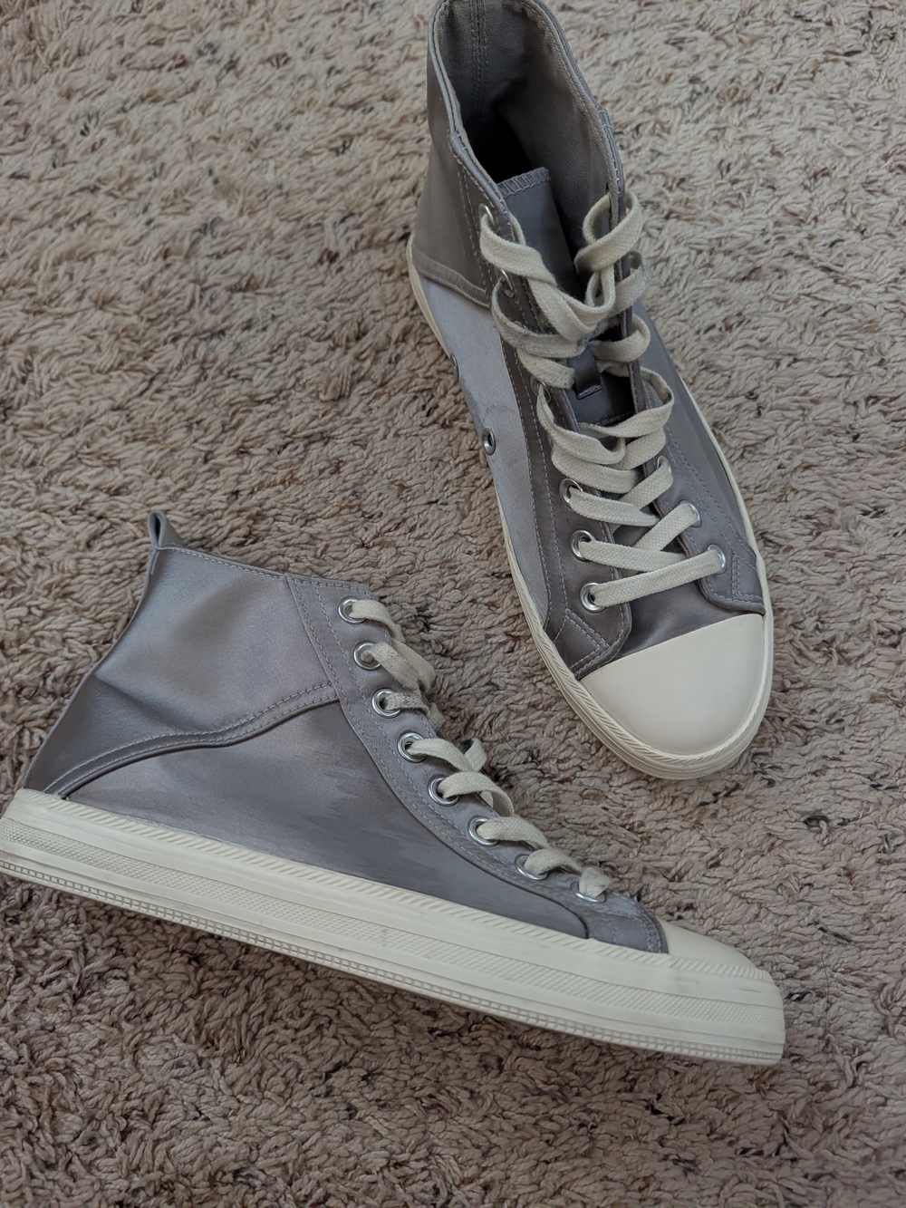 Women's High-Top Sneakers in Gray and Cream Zara